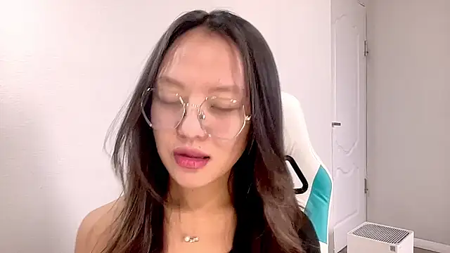 Risalynn online show from 01-18-25, 06:34