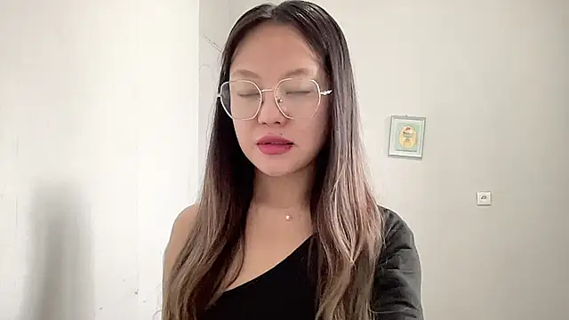 Risalynn online show from 01-28-25, 03:36