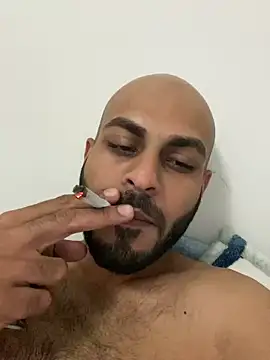 Snapshot of islandvybee55 chatting on 12-23-24, 02:02 islandvybee55 online show from 12-23-24, 02:02