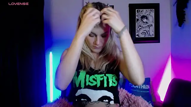 kim jeins11 online show from 10-15-25, 02:22