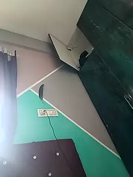 Snapshot of gym_lover076 chatting on 10-13-25, 10:15 gym lover076 online show from 10-13-25, 10:15