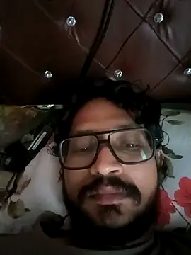 Snapshot of gym_lover076 chatting on 12-23-25, 06:44 gym lover076 online show from 12-23-25, 06:44