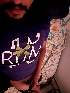 Snapshot of gym_lover076 chatting on 02-27-26, 05:40 gym lover076 online show from 02-27-26, 05:40