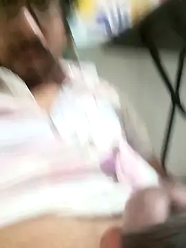 Snapshot of gym_lover076 chatting on 03-03-26, 11:32 gym lover076 online show from 03-03-26, 11:32