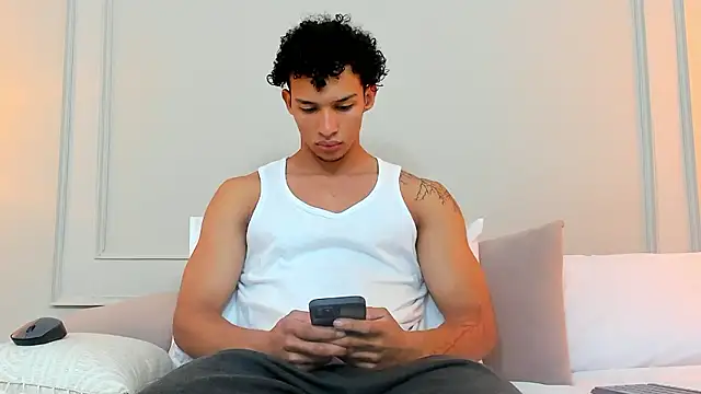 Snapshot of Dominick_star chatting on 12-06-24, 03:30 Dominick star online show from 12-06-24, 03:30