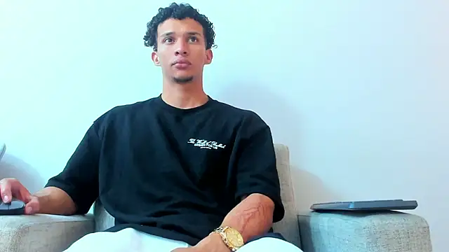 Snapshot of Dominick_star chatting on 12-16-24, 04:02 Dominick star online show from 12-16-24, 04:02