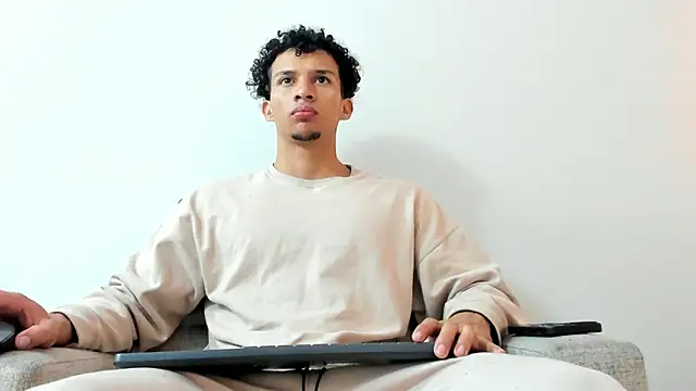 Snapshot of Dominick_star chatting on 12-21-24, 03:36 Dominick star online show from 12-21-24, 03:36