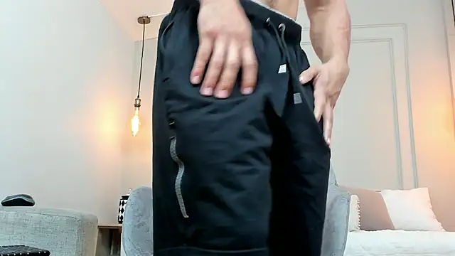 Snapshot of Dominick_star chatting on 01-27-25, 09:34 Dominick star online show from 01-27-25, 09:34