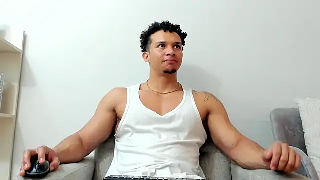 Snapshot of Dominick_star chatting on 02-05-25, 04:27 Dominick star online show from 02-05-25, 04:27