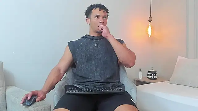 Snapshot of Dominick_star chatting on 02-08-25, 04:03 Dominick star online show from 02-08-25, 04:03