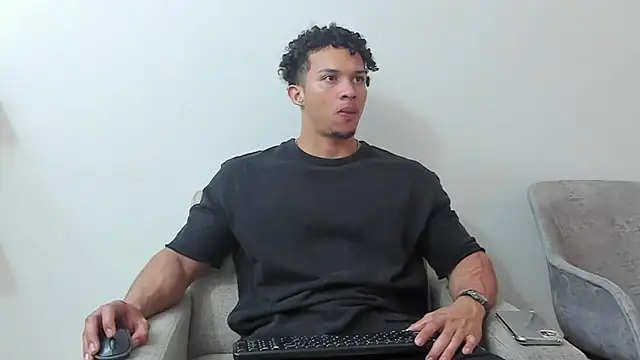 Snapshot of Dominick_star chatting on 02-10-25, 04:08 Dominick star online show from 02-10-25, 04:08