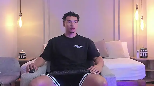 Snapshot of Dominick_star chatting on 03-04-25, 05:00 Dominick star online show from 03-04-25, 05:00