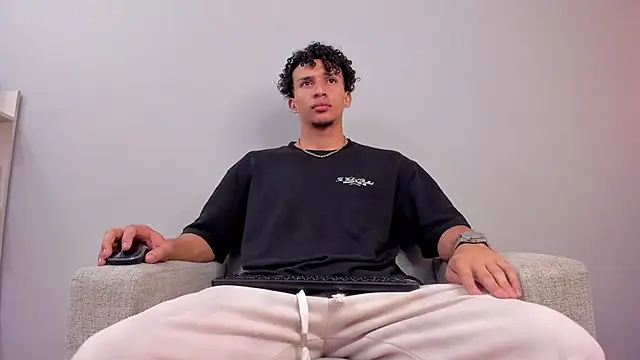 Snapshot of Dominick_star chatting on 09-09-25, 03:50 Dominick star online show from 09-09-25, 03:50