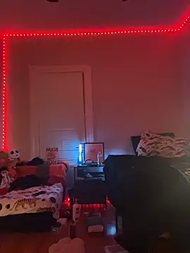 Snapshot of loveluna8 chatting on 11-16-25, 10:10 loveluna8 online show from 11-16-25, 10:10