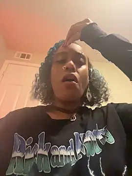 Snapshot of loveluna8 chatting on 12-01-25, 08:58 loveluna8 online show from 12-01-25, 08:58