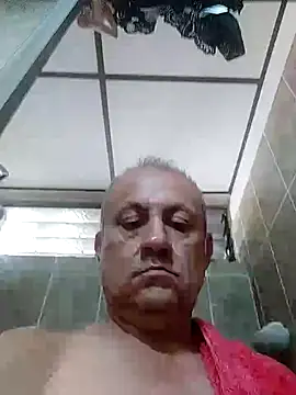 Snapshot of Escorpio66 chatting on 02-06-25, 05:40 Escorpio66 online show from 02-06-25, 05:40