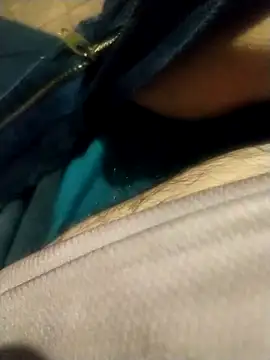 Snapshot of Escorpio66 chatting on 02-22-25, 06:50 Escorpio66 online show from 02-22-25, 06:50