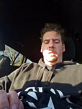 Titanhoott online show from 12-27-24, 12:45