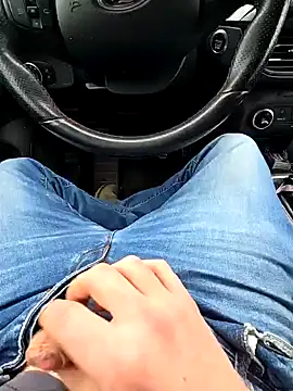 Titanhoott online show from 01-08-25, 09:42