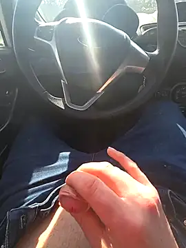 Titanhoott online show from 03-04-25, 10:24