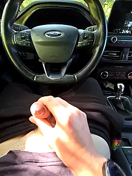 Titanhoott online show from 09-18-25, 11:23