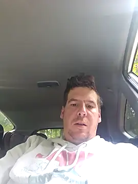 Titanhoott online show from 10-17-25, 08:17