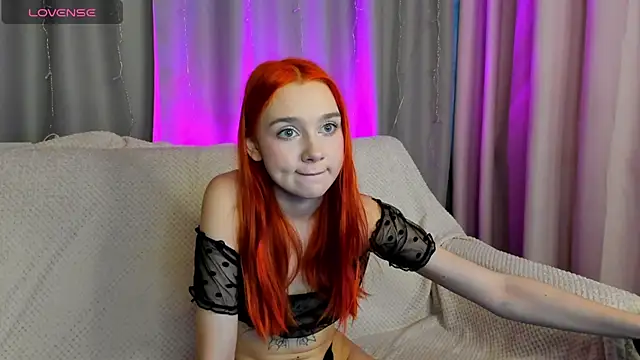 Lesi Moonie01 online show from 12-25-24, 08:18