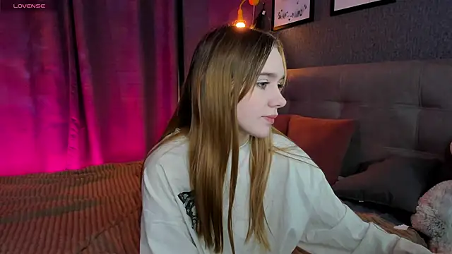 Lesi Moonie01 online show from 10-29-25, 09:33