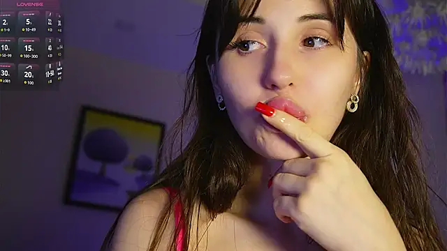 Snapshot of L1TWW chatting on 11-19-25, 09:15 L1TWW online show from 11-19-25, 09:15