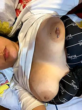 Nicol1997 online show from 11-16-25, 03:12