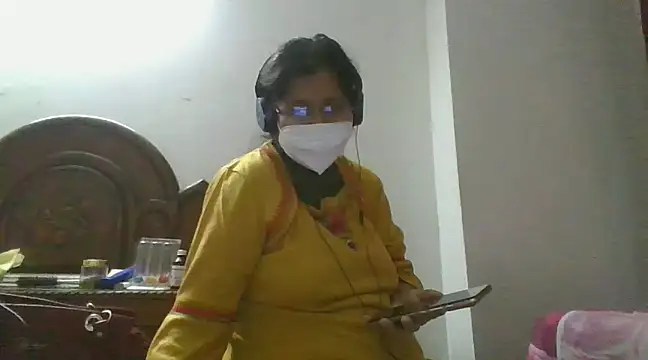 Snapshot of cutiecatty21 chatting on 12-10-24, 02:50 cutiecatty21 online show from 12-10-24, 02:50