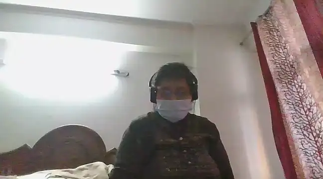 Snapshot of cutiecatty21 chatting on 02-18-25, 11:55 cutiecatty21 online show from 02-18-25, 11:55