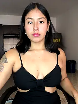 EmmaRossem online show from 10-06-25, 07:33