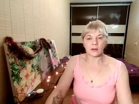 Lia Laguna77 online show from 12-30-24, 04:19
