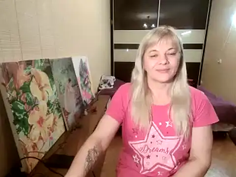 Lia Laguna77 online show from 01-15-25, 07:44