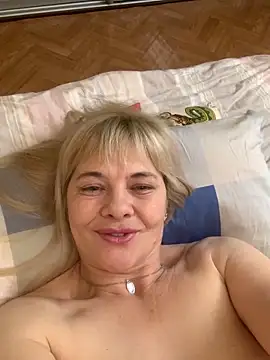 Lia Laguna77 online show from 02-16-25, 08:33