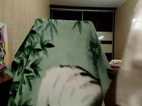 Lia Laguna77 online show from 11-14-25, 09:57