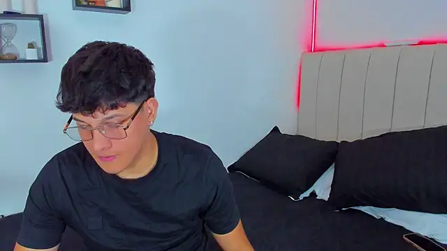 kittyandrick online show from 04-08-26, 09:53