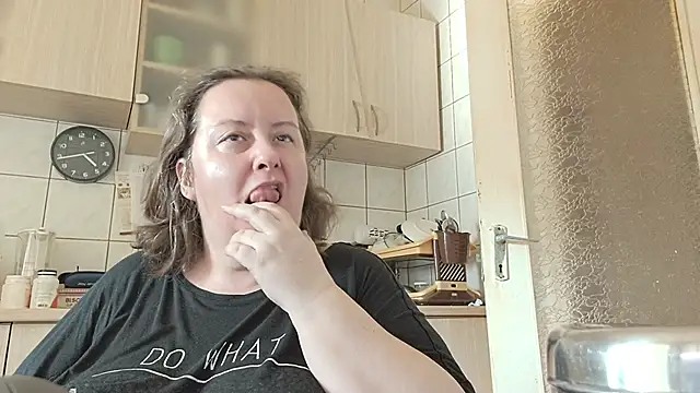 Snapshot of melissaBlessing chatting on 01-18-25, 12:47 melissaBlessing online show from 01-18-25, 12:47