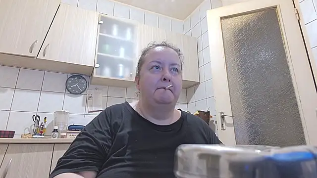 Snapshot of melissaBlessing chatting on 01-31-25, 04:25 melissaBlessing online show from 01-31-25, 04:25