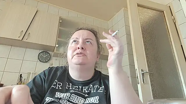 Snapshot of melissaBlessing chatting on 02-11-25, 09:53 melissaBlessing online show from 02-11-25, 09:53