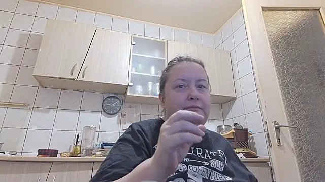 Snapshot of melissaBlessing chatting on 03-19-25, 05:08 melissaBlessing online show from 03-19-25, 05:08