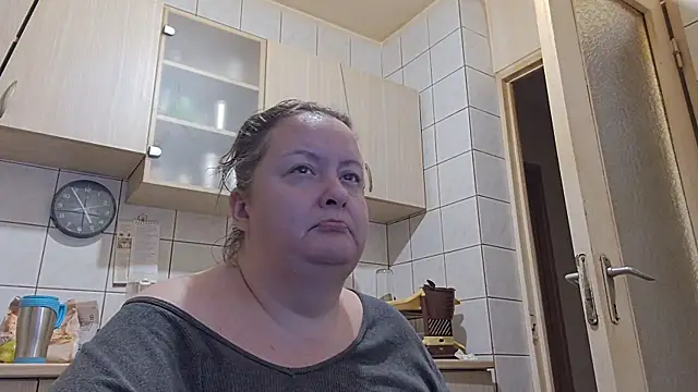 Snapshot of melissaBlessing chatting on 09-27-25, 01:54 melissaBlessing online show from 09-27-25, 01:54