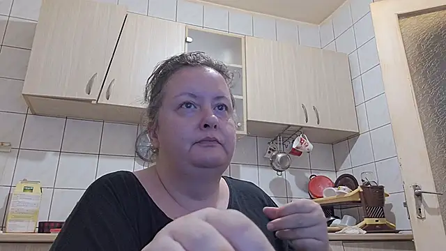 Snapshot of melissaBlessing chatting on 09-30-25, 01:54 melissaBlessing online show from 09-30-25, 01:54