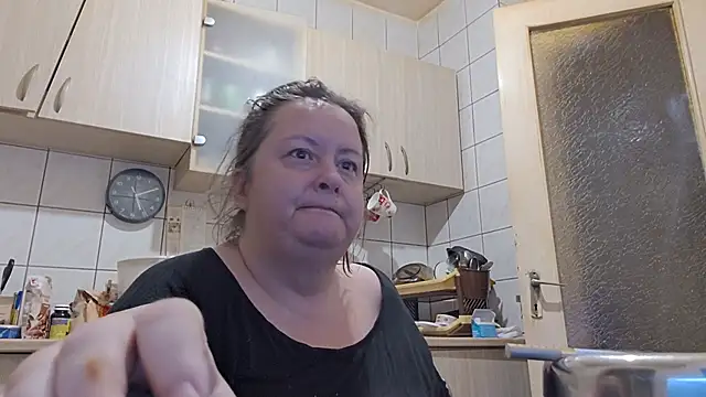 Snapshot of melissaBlessing chatting on 10-09-25, 02:09 melissaBlessing online show from 10-09-25, 02:09