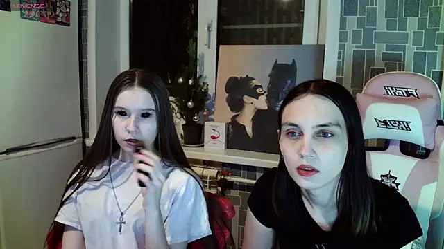 Snapshot of BlackHe4rts_ chatting on 01-17-25, 09:39 BlackHe4rts online show from 01-17-25, 09:39