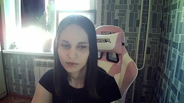 Snapshot of BlackHe4rts_ chatting on 03-19-25, 04:57 BlackHe4rts online show from 03-19-25, 04:57