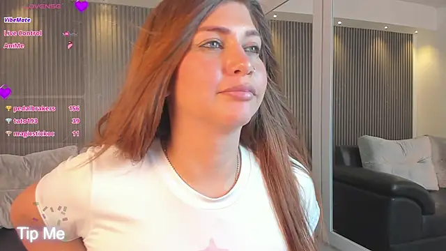 Snapshot of Laurent_Williams chatting on 01-14-25, 10:55 Laurent Williams online show from 01-14-25, 10:55