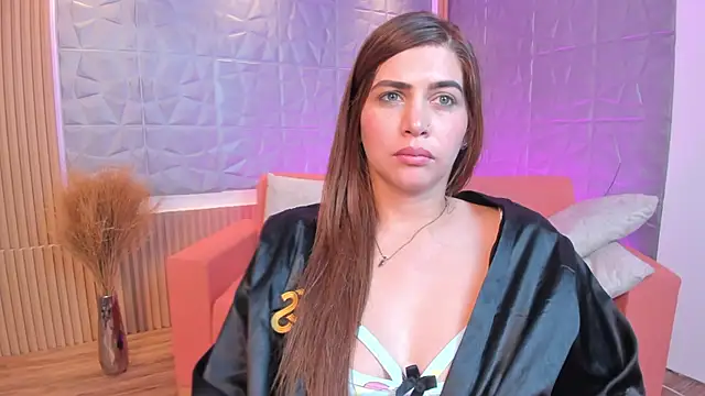 Snapshot of Laurent_Williams chatting on 02-11-25, 11:33 Laurent Williams online show from 02-11-25, 11:33