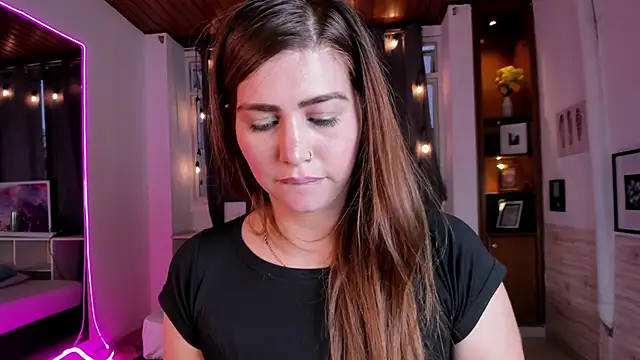 Snapshot of Laurent_Williams chatting on 02-21-25, 11:21 Laurent Williams online show from 02-21-25, 11:21